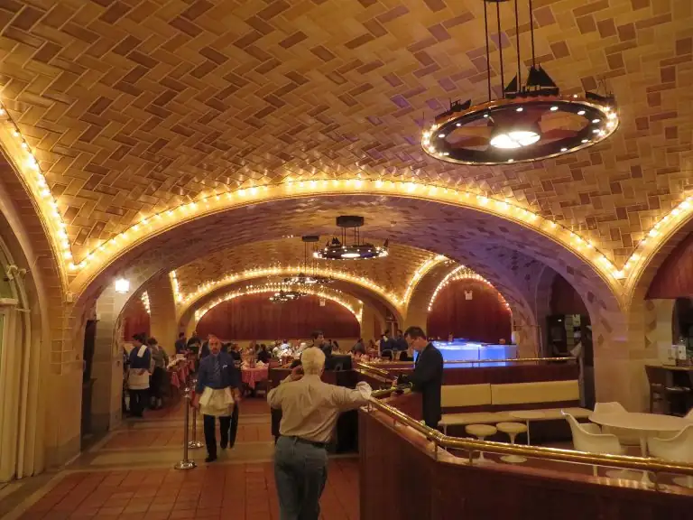 Guastavino tile vaults inside the Grand Central Oyster Bar in Midtown East