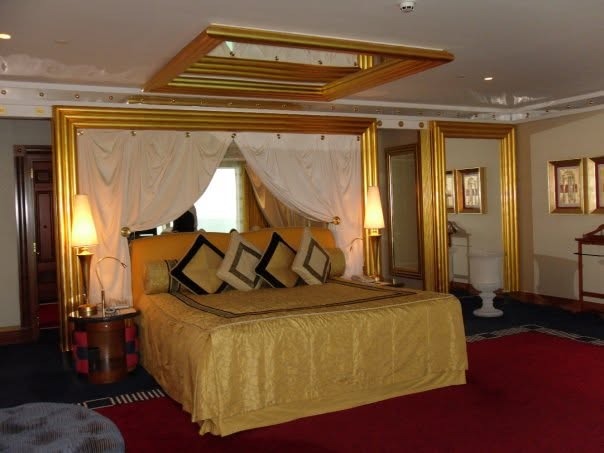 Presidential Suite Gold Canopy Bed